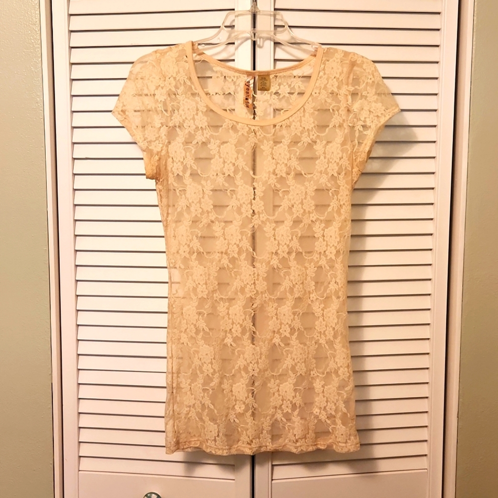 Long lacey creme- colored short sleeve shirt